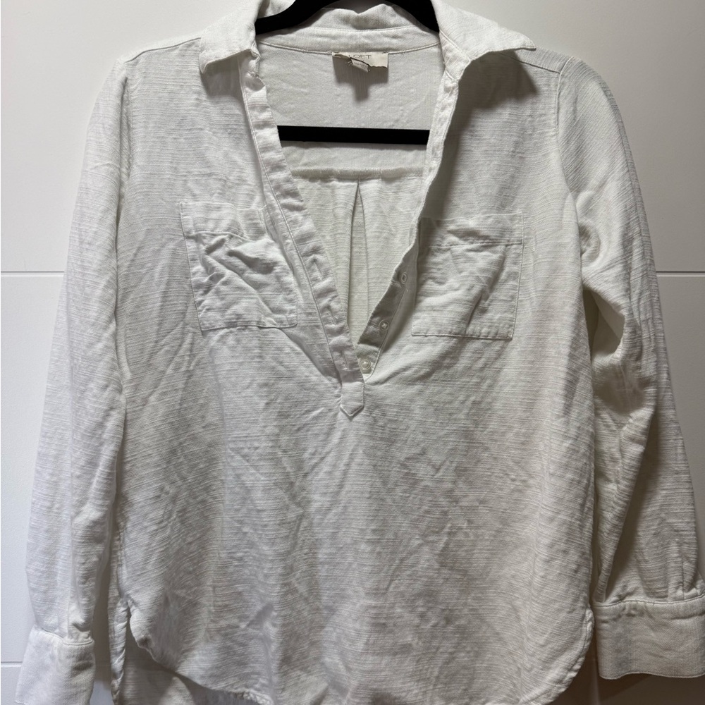 LOFT White Textured V-Neck Popover Top